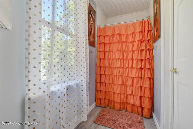 188 Olde Schoolhouse Rd, Cresco, PA 18326 - full bathroom featuring wood finished floors, a shower with curtain, and ornamental molding