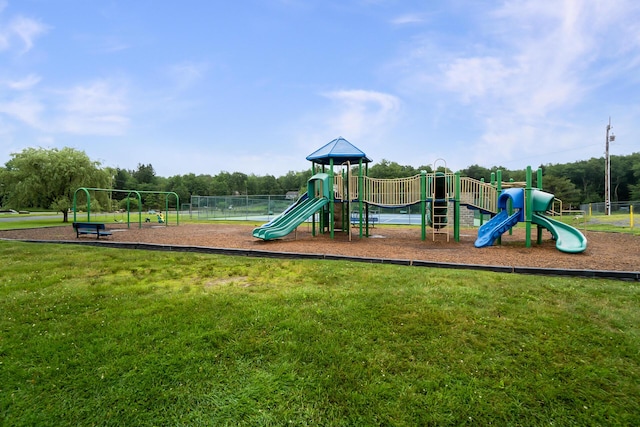 2173 Tuscarora Dr, Pocono Lake, PA 18347 - view of community playground