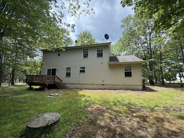 2149 Valley View Dr, Bushkill, PA 18324 - back of house with crawl space, a wooden deck, and a yard