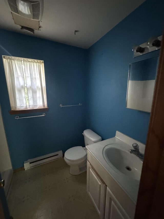 2149 Valley View Dr, Bushkill, PA 18324 - bathroom featuring a baseboard radiator and vanity