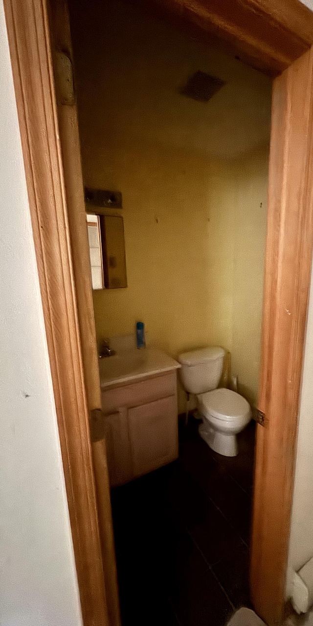 2149 Valley View Dr, Bushkill, PA 18324 - half bath with vanity and tile patterned flooring