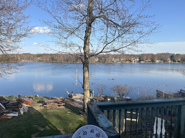 6069 Boardwalk Dr, Tobyhanna, PA 18466 - water view
