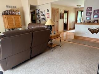 163 Wagner Blvd, Greenfield Township, PA 18407 - living room featuring carpet