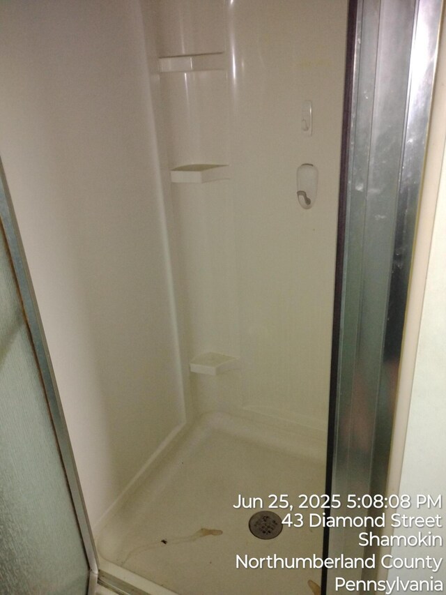 49 N Diamond St, Shamokin, PA 17872 - photo 15