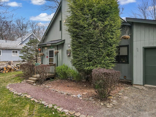 7924 Sleepy Hollow Dr, Tobyhanna, PA 18466 - view of front of property