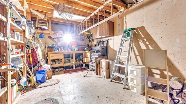 7924 Sleepy Hollow Dr, Tobyhanna, PA 18466 - unfinished below grade area with a workshop area