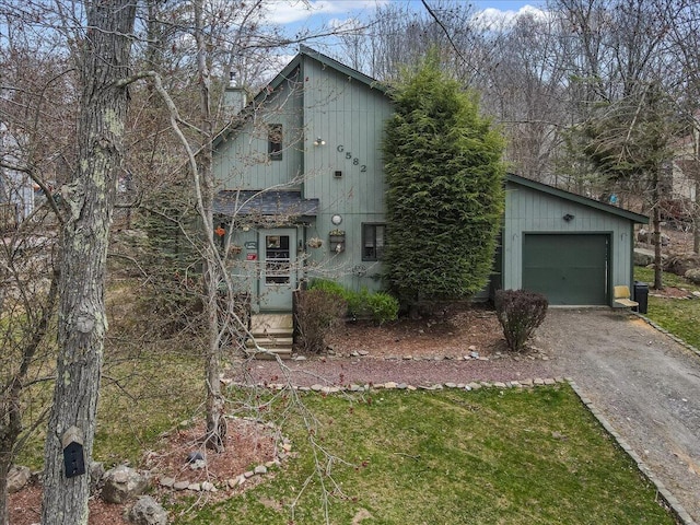 7924 Sleepy Hollow Dr, Tobyhanna, PA 18466 - view of front of house featuring dirt driveway and a chimney