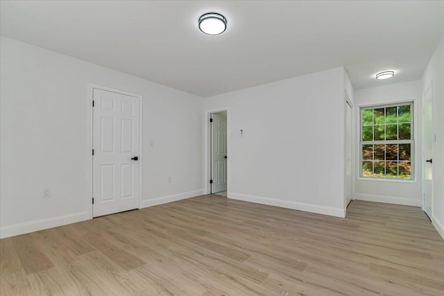 113 Dennis Ct, East Stroudsburg, PA 18301 - unfurnished room featuring light wood-style flooring and baseboards