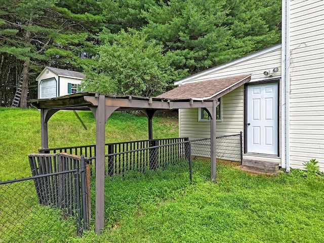 113 Dennis Ct, East Stroudsburg, PA 18301 - view of yard featuring an outbuilding