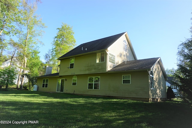 Listing photo 2 for 46 Driftwood Dr, Pocono Lake PA 18610