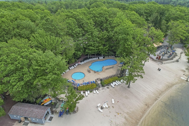 bird's eye view with a forest view