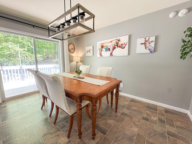 2236 Eagle Path, Bushkill, PA 18324 - dining space featuring baseboards