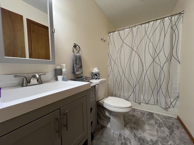 2291 Mountain Rd, Stroudsburg, PA 18360 - bathroom featuring vanity, toilet, and lofted ceiling