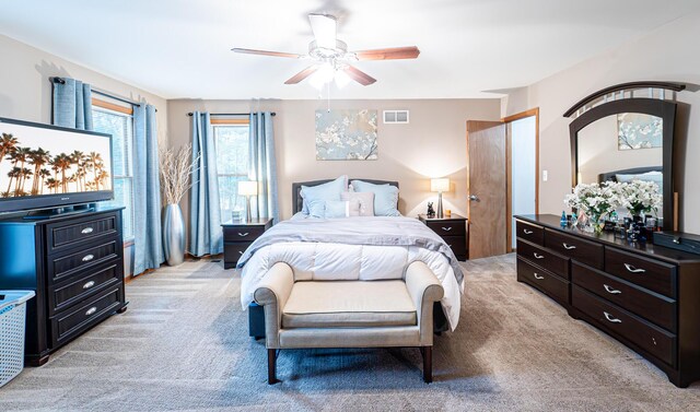 1154 Park Dr, East Stroudsburg, PA 18302 - bedroom with light colored carpet and a ceiling fan