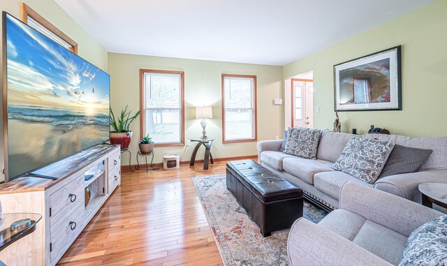 1154 Park Dr, East Stroudsburg, PA 18302 - living area featuring light wood-style flooring and baseboards