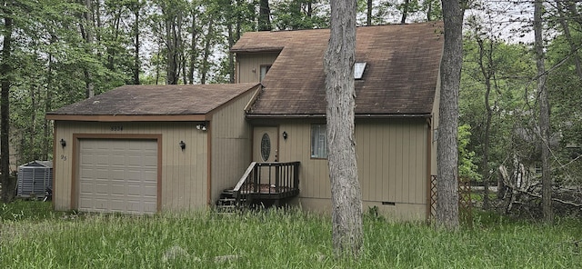 8934 Deerfield Rd, Tobyhanna, PA 18466 - view of garage