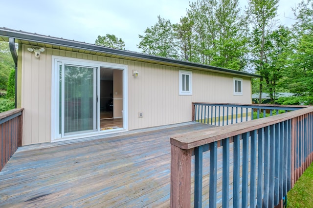 205 W Williams Ct, Stroudsburg, PA 18360 - view of deck