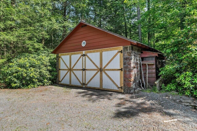 105 Waygood Way, Pocono Pines, PA 18350 - view of shed featuring a wooded view
