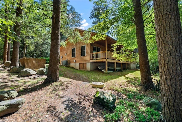 105 Waygood Way, Pocono Pines, PA 18350 - rear view of house featuring a deck