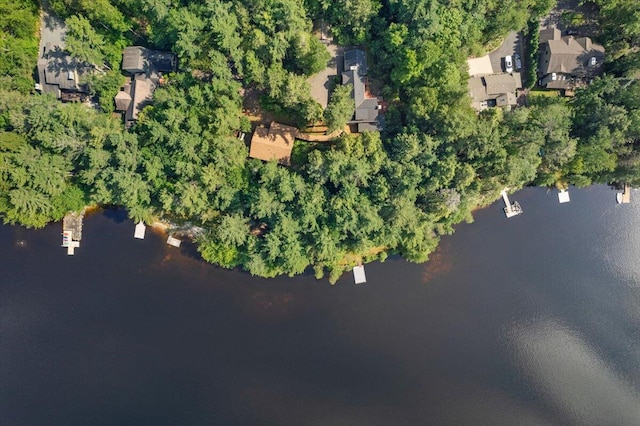 105 Waygood Way, Pocono Pines, PA 18350 - aerial view of property and surrounding area featuring a large body of water