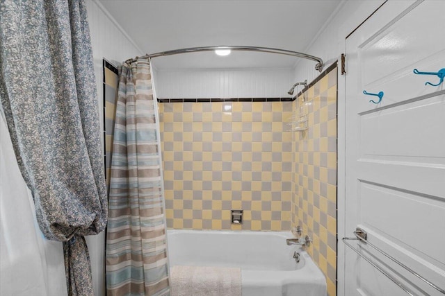 105 Waygood Way, Pocono Pines, PA 18350 - bathroom featuring shower / bath combo with shower curtain and crown molding