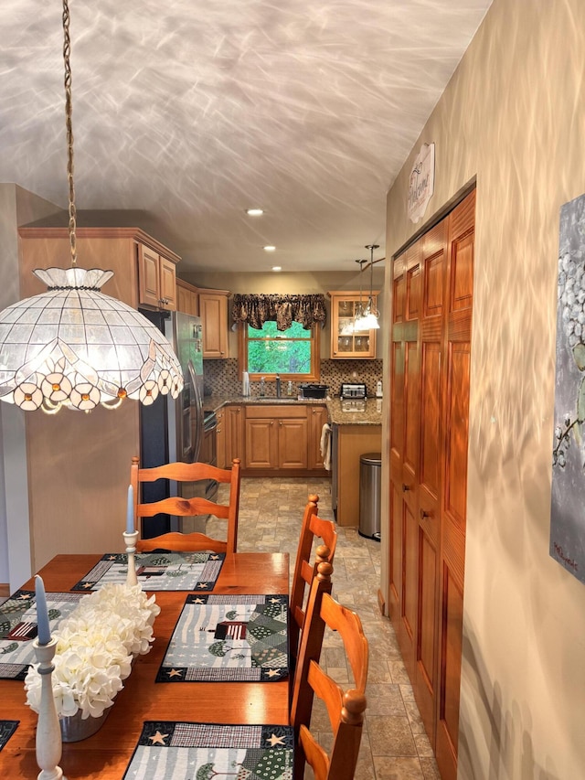 155 Clifton Dr, Bushkill, PA 18324 - view of dining area