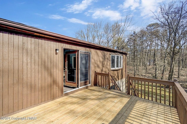 181 Williams Ln, Scotrun, PA 18355 - view of wooden deck