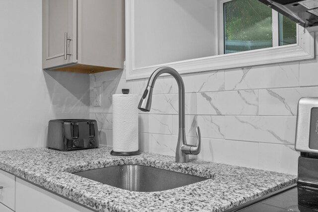 181 Williams Ln, Scotrun, PA 18355 - kitchen view of tasteful backsplash and light stone counters