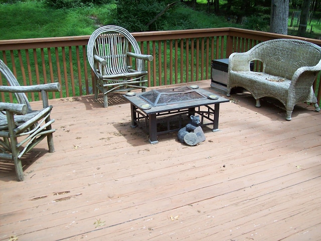 139 Davis Cir, Bushkill, PA 18324 - view of deck