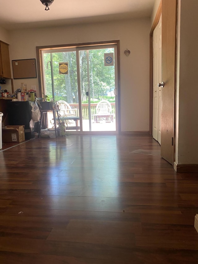 139 Davis Cir, Bushkill, PA 18324 - living room with wood finished floors and baseboards