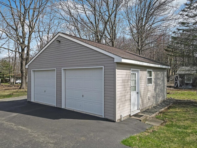 148 Summit Ave, Pocono Summit, PA 18346 - view of detached garage