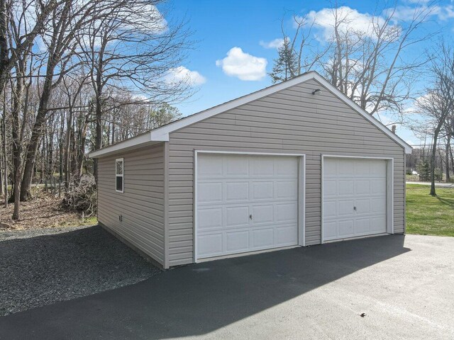 148 Summit Ave, Pocono Summit, PA 18346 - view of detached garage
