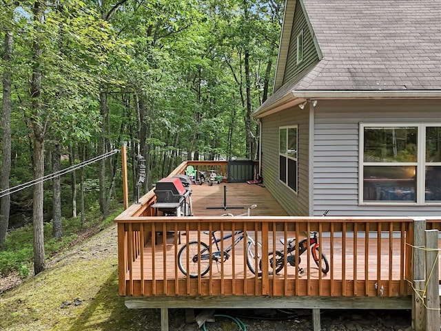 2218 Lancaster Dr, Lehman, PA 18324 - view of deck