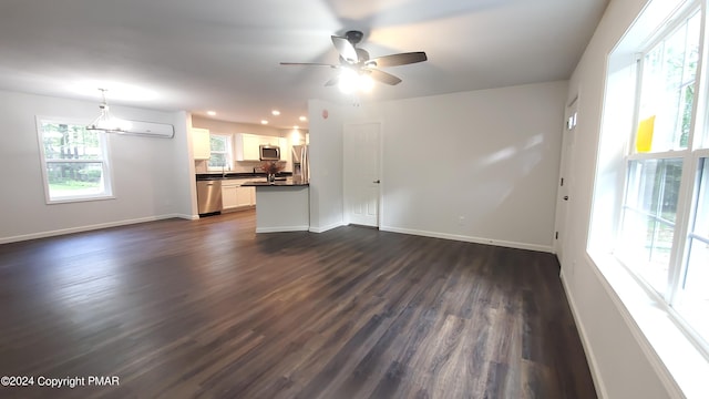 2412 Freedom Pl, Greentown, PA 18426