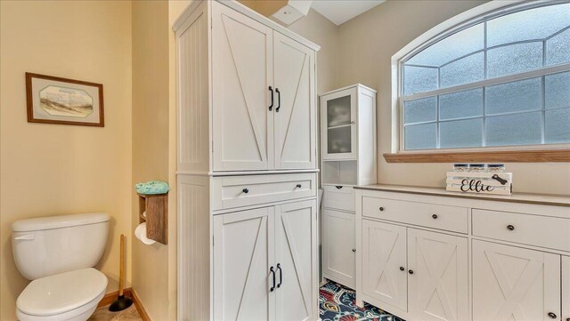 3954 Cedar Dr, Walnutport, PA 18088 - bathroom featuring toilet