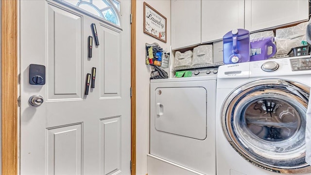3954 Cedar Dr, Walnutport, PA 18088 - laundry area with washer and dryer and cabinet space