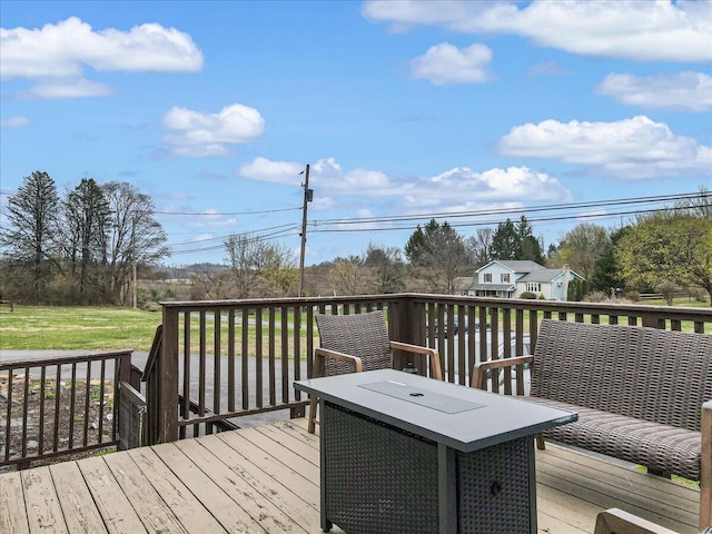3954 Cedar Dr, Walnutport, PA 18088 - view of deck