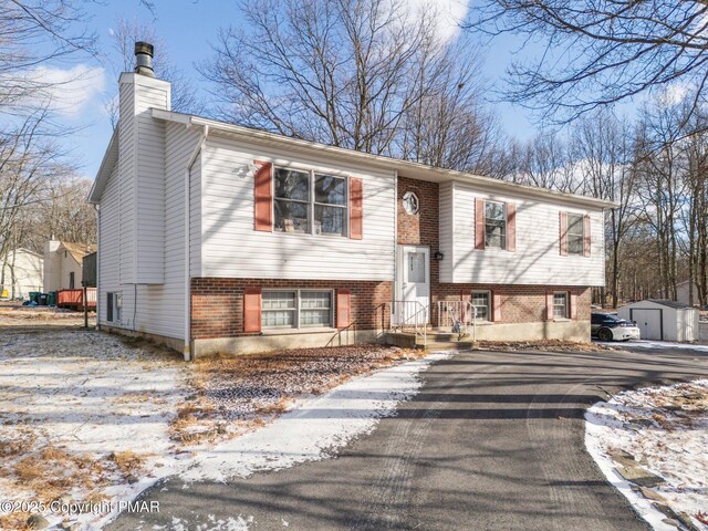 Listing photo 2 for 2123 Valleyview Dr, Bushkill PA 18324