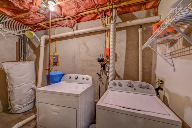 washroom with laundry area and washing machine and clothes dryer