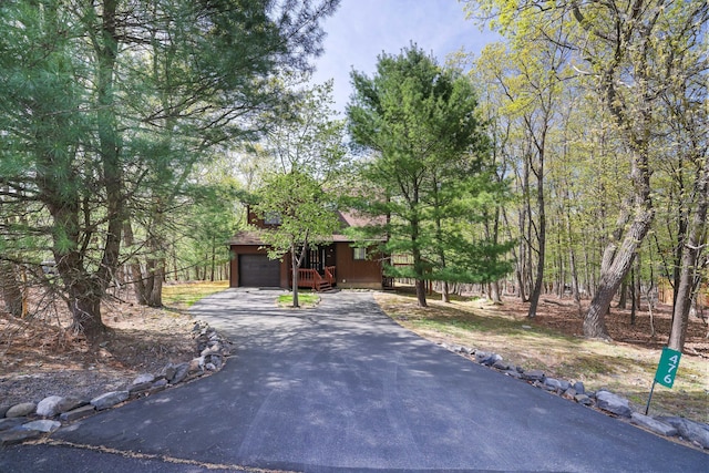 476 Hyland Dr, East Stroudsburg, PA 18301 - view of front of home featuring a garage and driveway