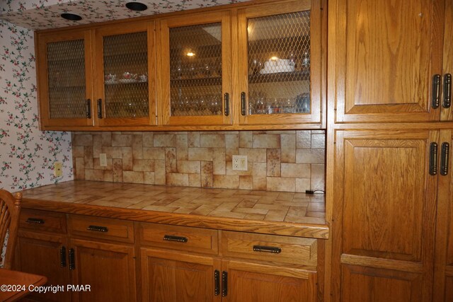 6760 Bear Creek Blvd, Bear Creek Township, PA 18702 - bar with wallpapered walls