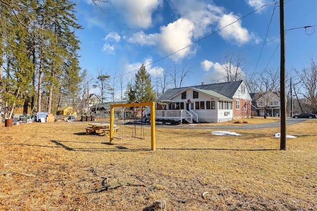 840 Columbus Ave, Stroudsburg, PA 18360 - view of grassy yard