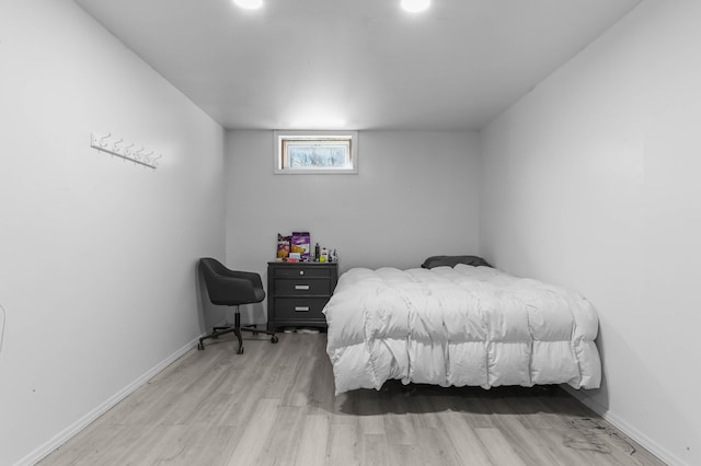840 Columbus Ave, Stroudsburg, PA 18360 - bedroom with wood finished floors and baseboards