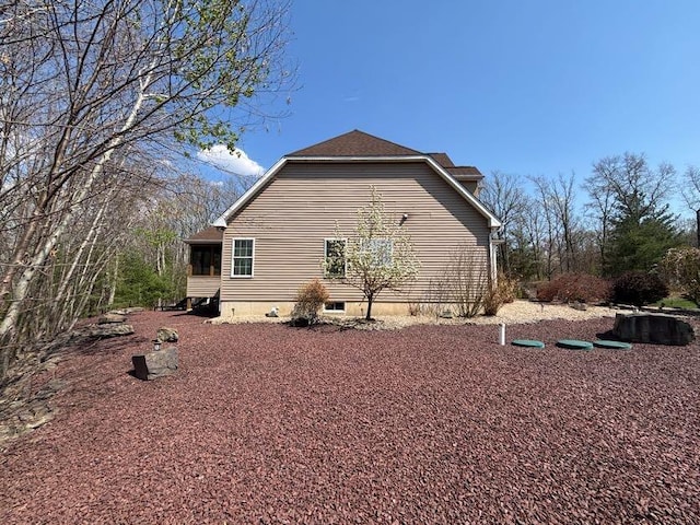 389 Joanne Ct, Bartonsville, PA 18321 - view of side of property