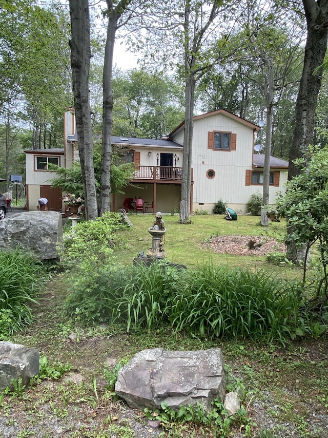5112 Navajo Pl, Tobyhanna, PA 18466 - view of yard featuring a deck
