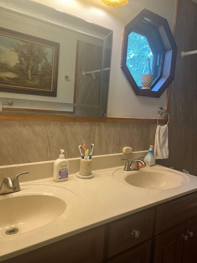 5112 Navajo Pl, Tobyhanna, PA 18466 - bathroom with double vanity