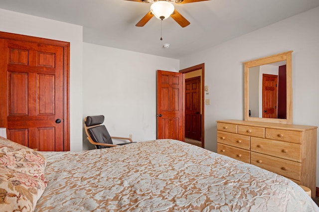 bedroom featuring a ceiling fan