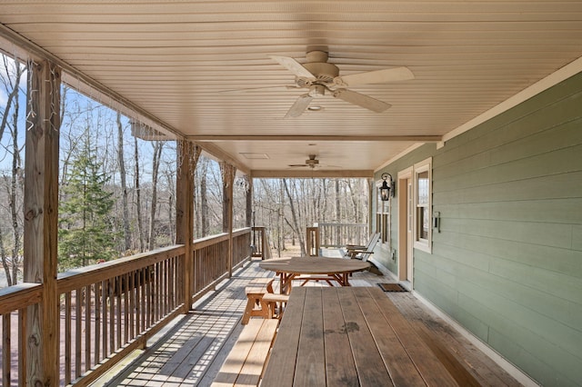 deck with a ceiling fan