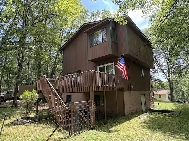 268 Shawnee Dr, East Stroudsburg, PA 18302 - rear view of house featuring a deck and stairs