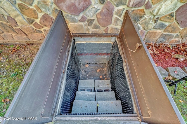 view of entry to storm shelter